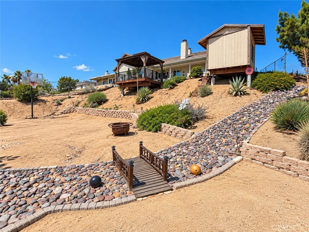 main property photo 16