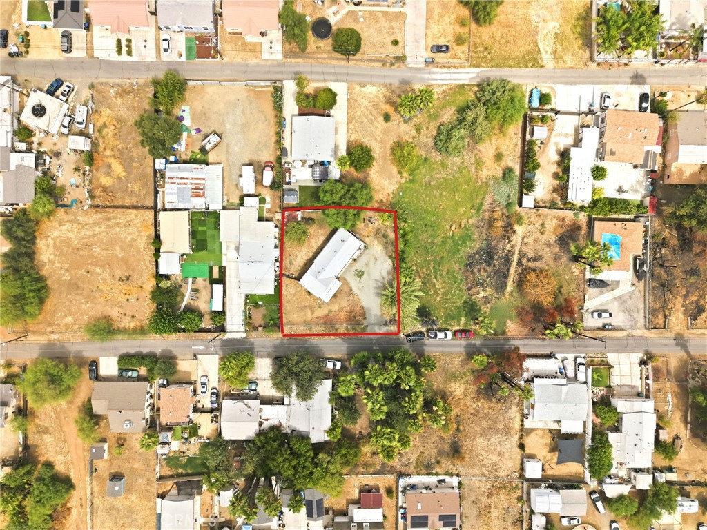 main property photo 40