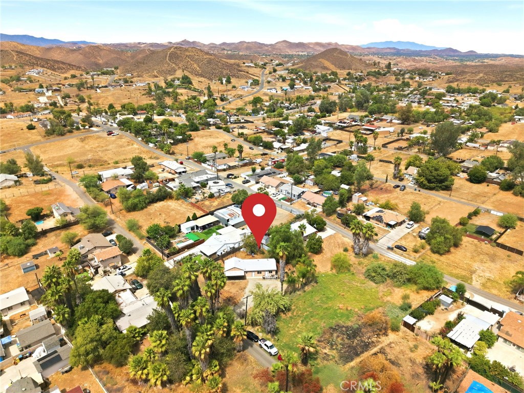 main property photo 45