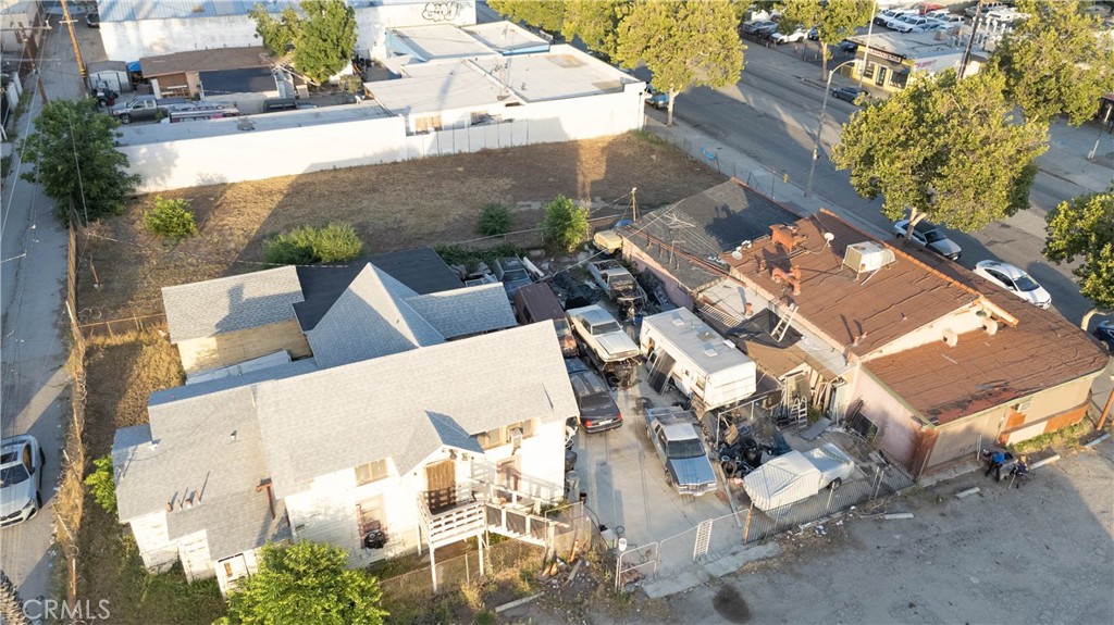 main property photo 16