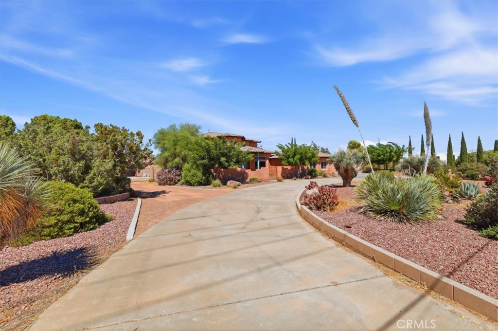 main property photo 8