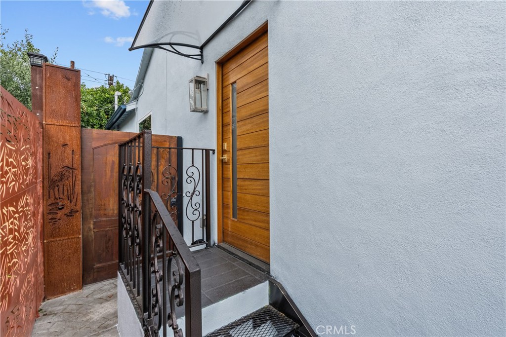 main property photo 25