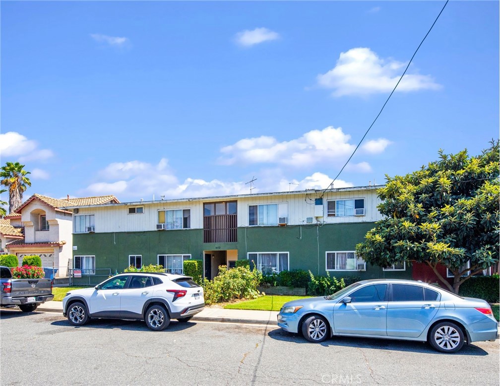 main property photo 11