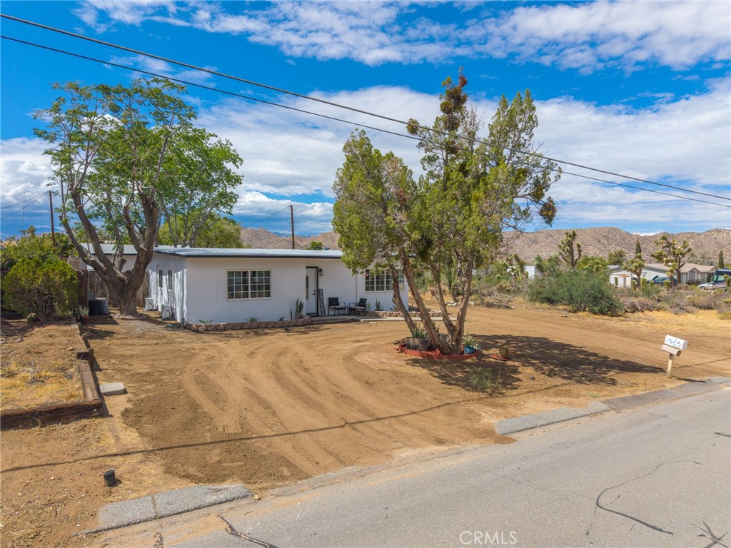 main property photo 38