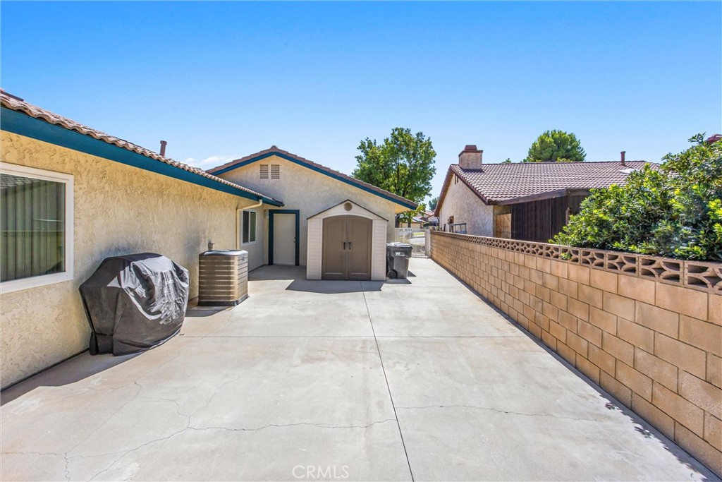 main property photo 30