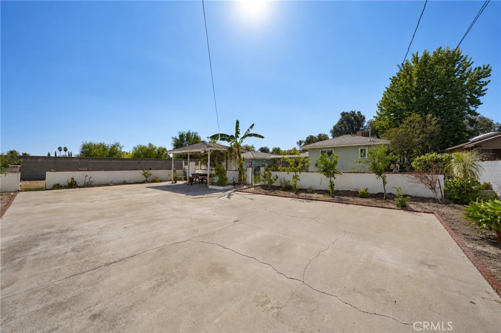 main property photo 49