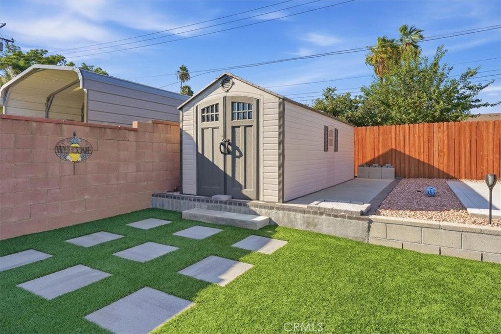 main property photo 40