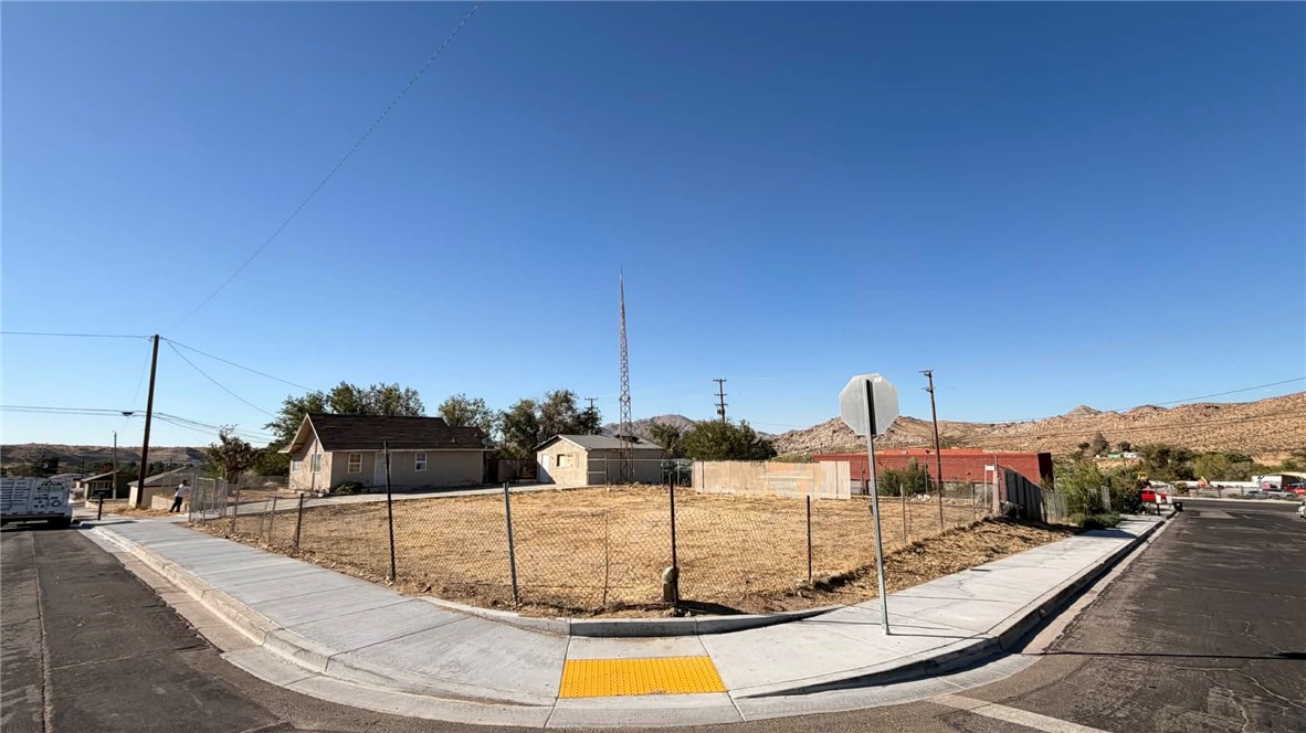 main property photo 2