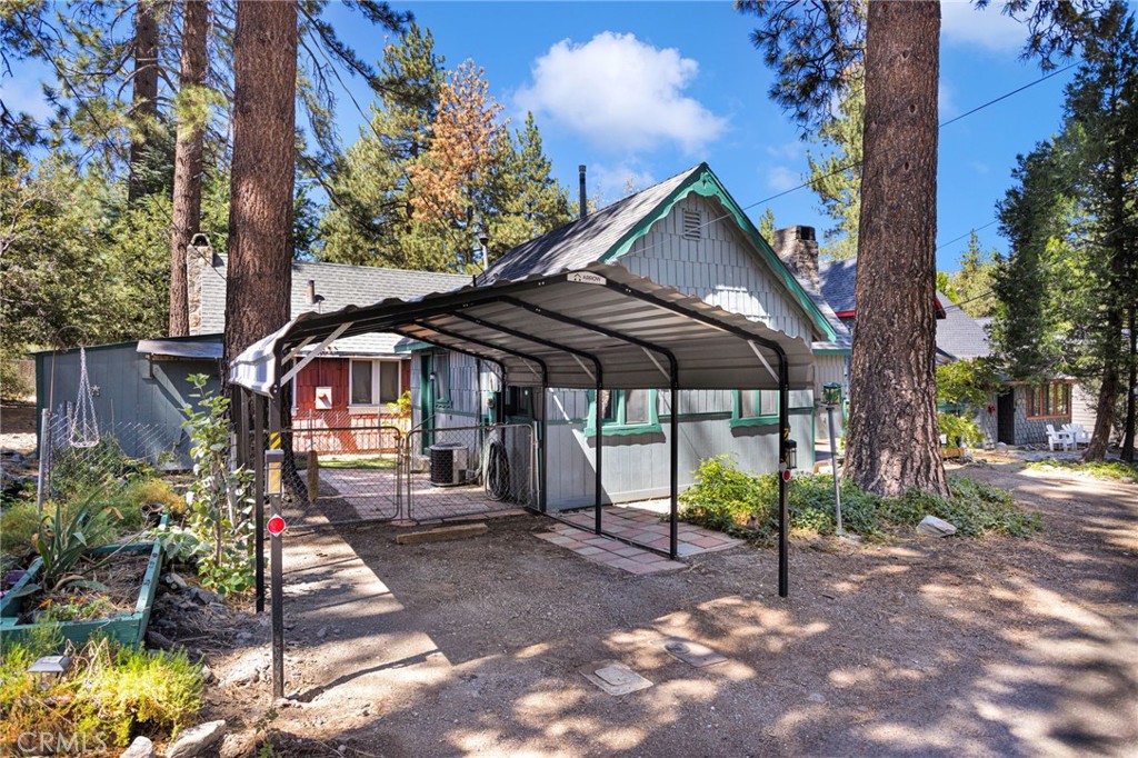 main property photo 25