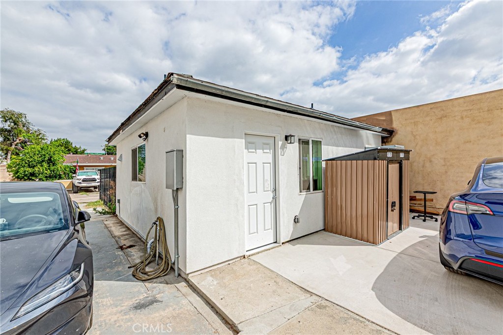 main property photo 12