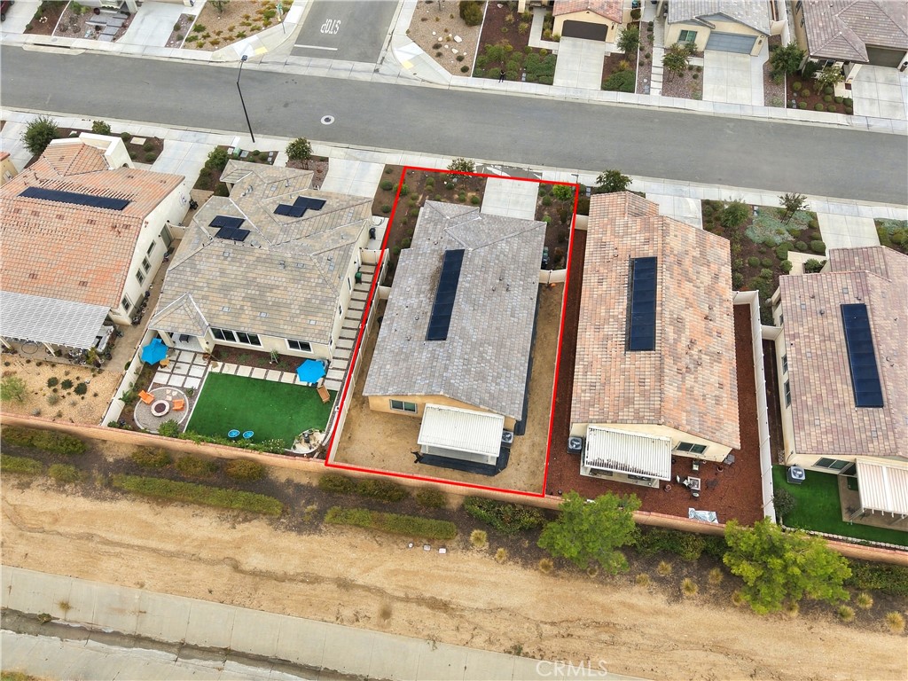 main property photo 28