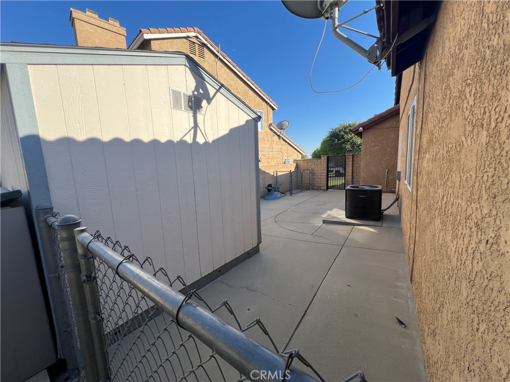 main property photo 17
