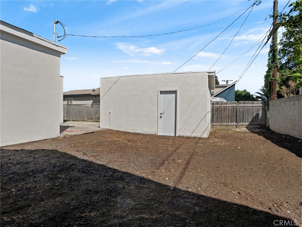 main property photo 28