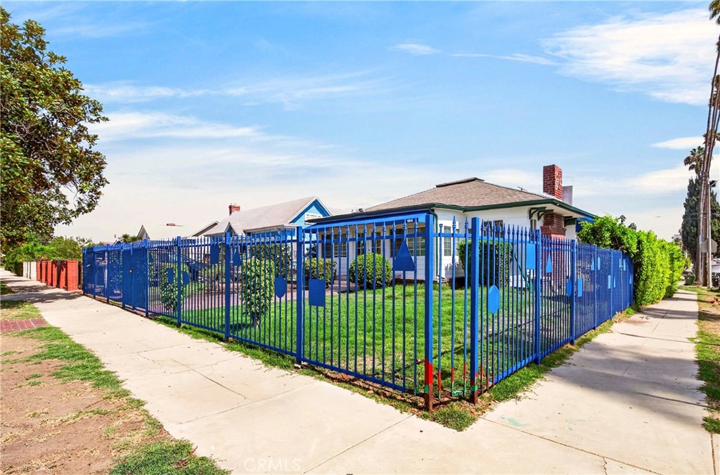 main property photo 41