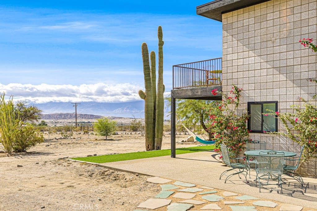 main property photo 15