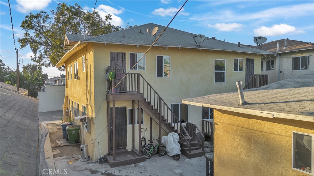 main property photo 13