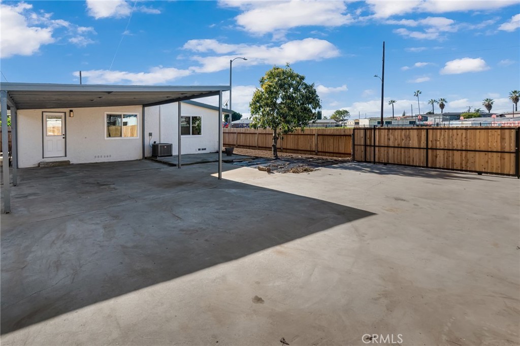 main property photo 24