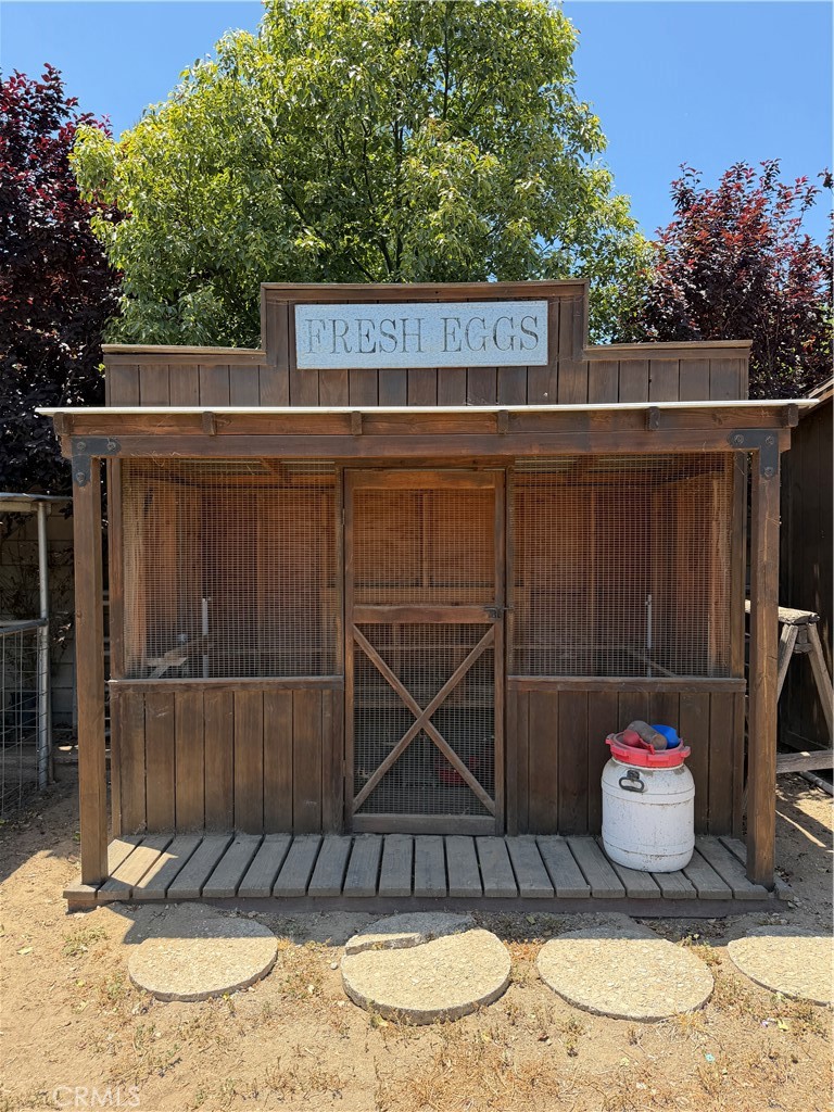 main property photo 17