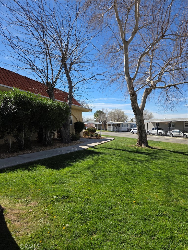 main property photo 30