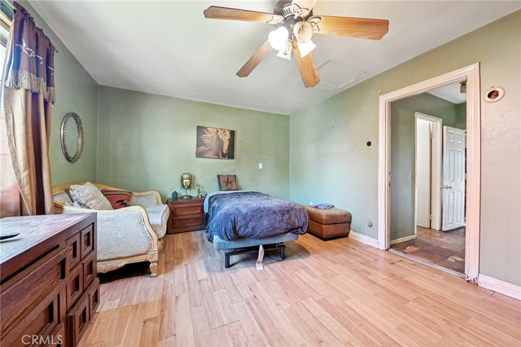 main property photo 23