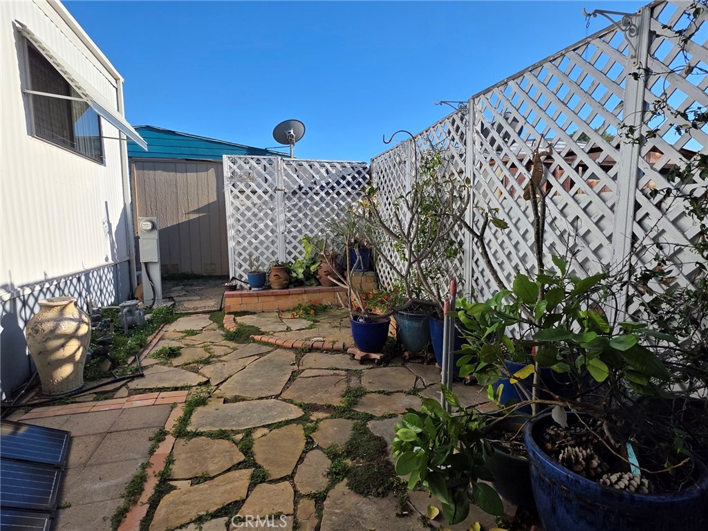 main property photo 23