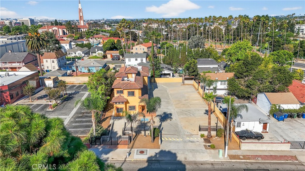 main property photo 25