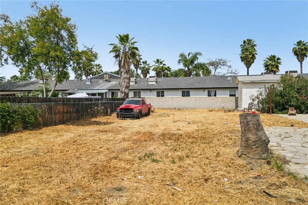 main property photo 40
