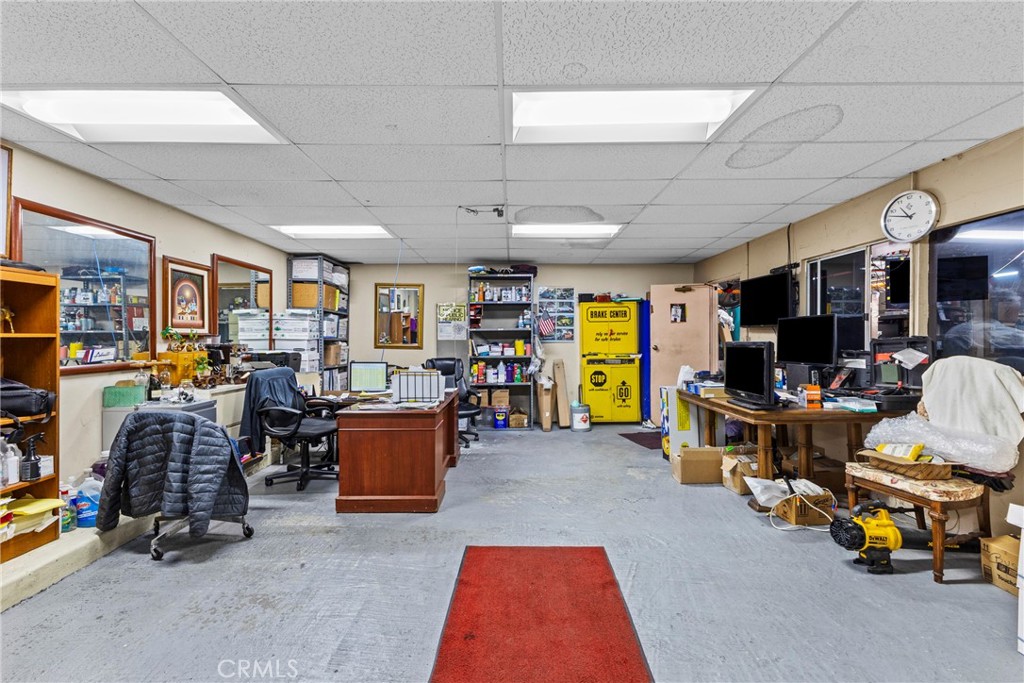 main property photo 6