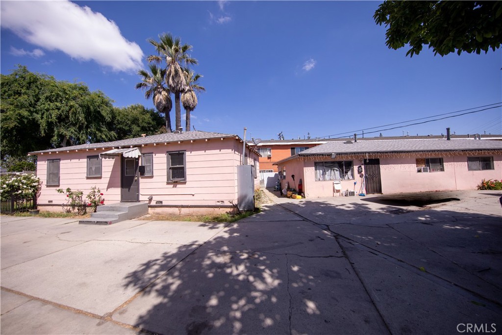 main property photo 12