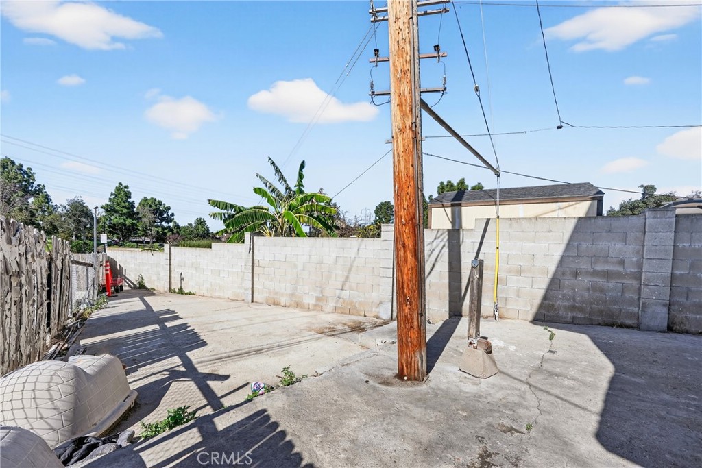 main property photo 32