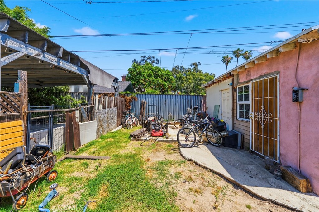 main property photo 37