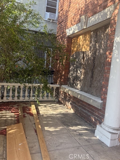 main property photo 11