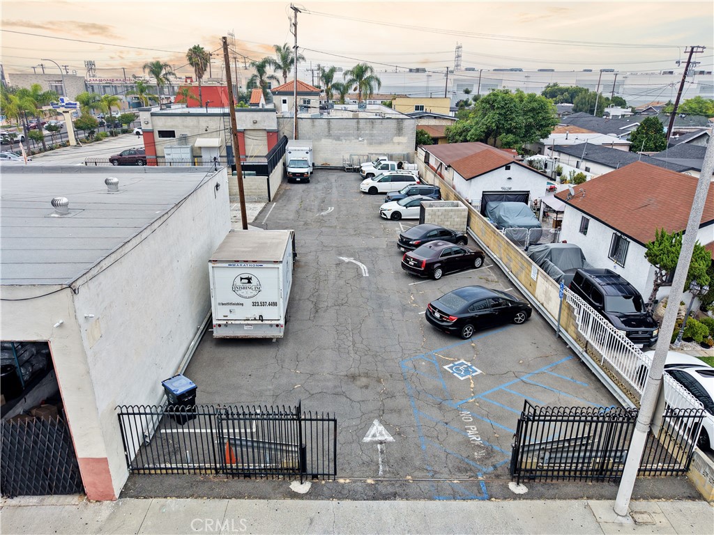 main property photo 11