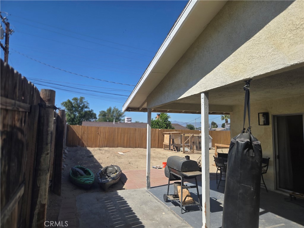 main property photo 11
