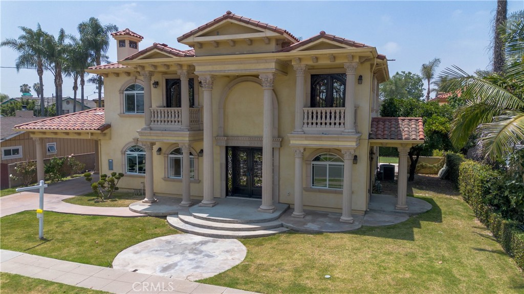 main property photo 17