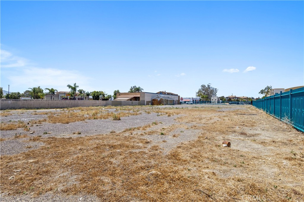 main property photo 8