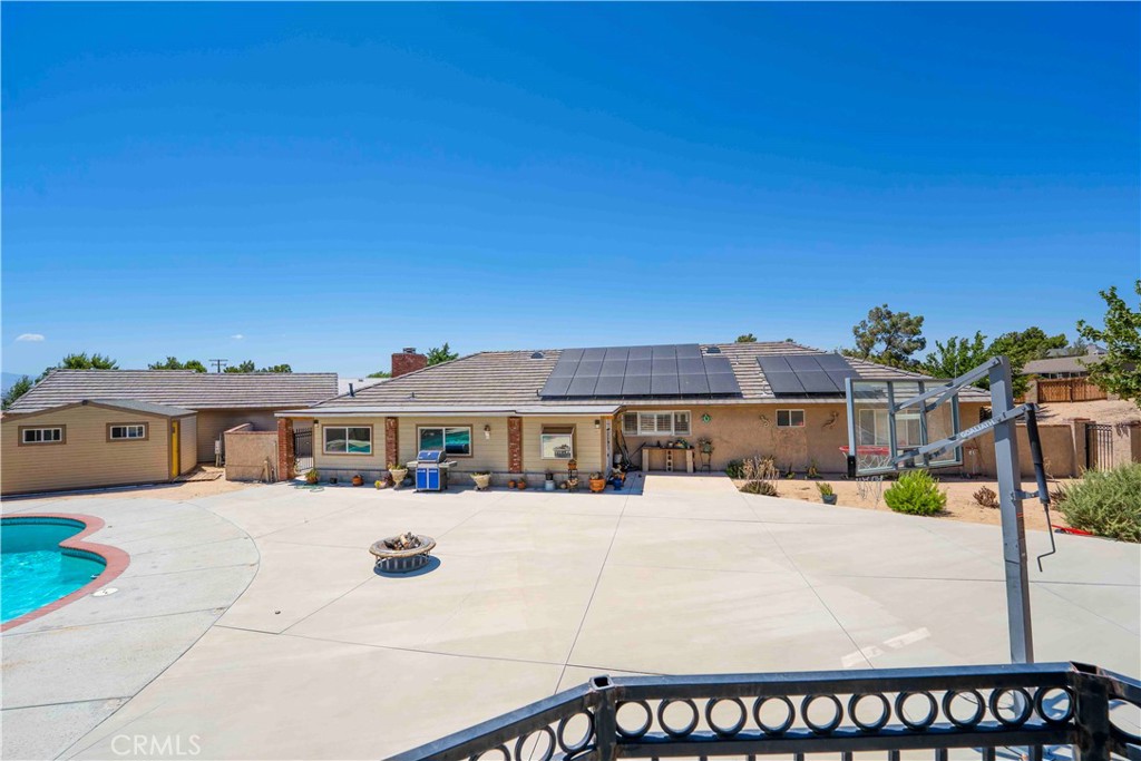 main property photo 8