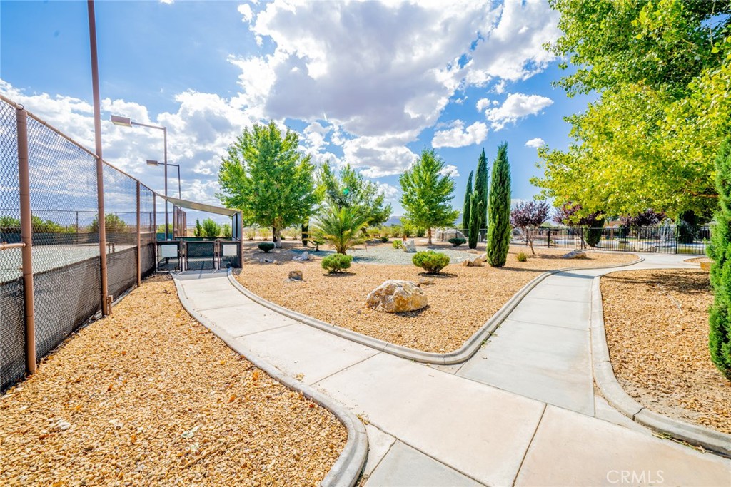 main property photo 40