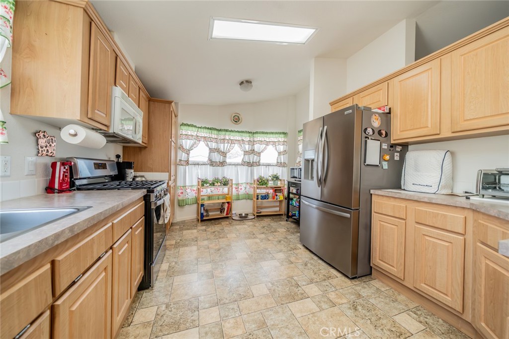 main property photo 9