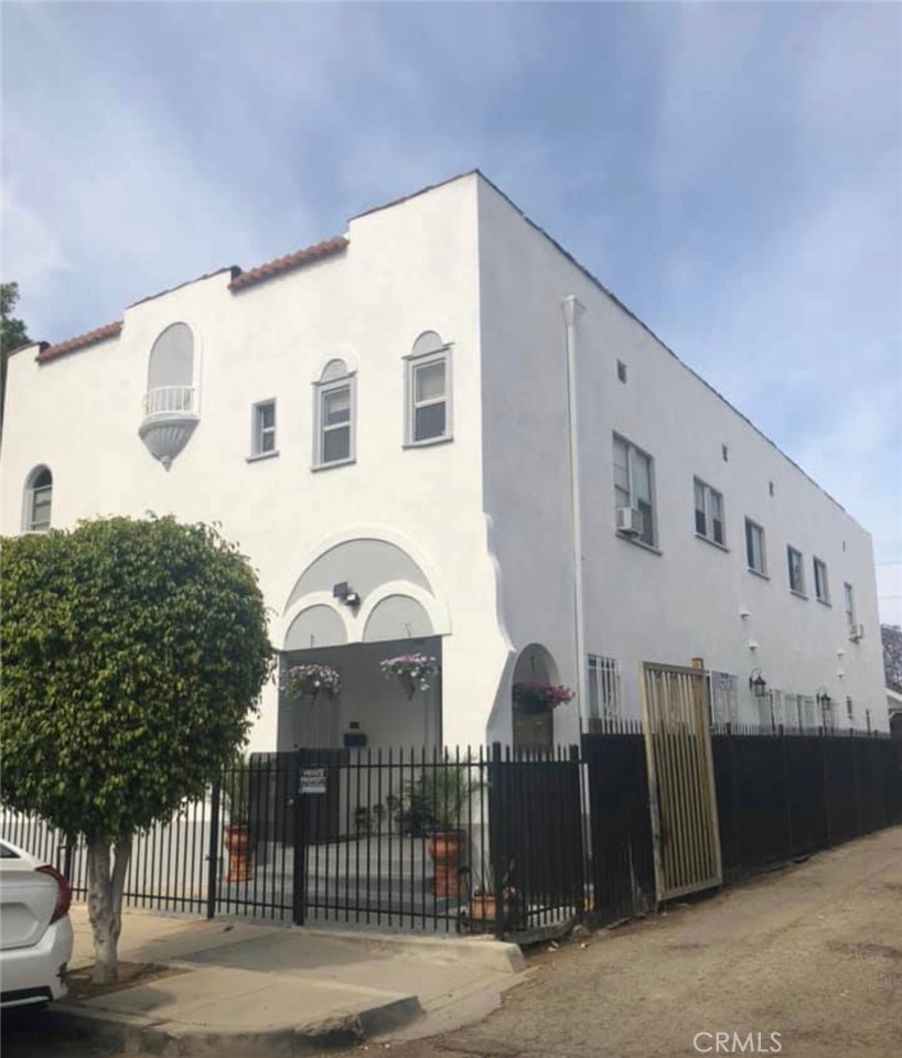 main property photo 10