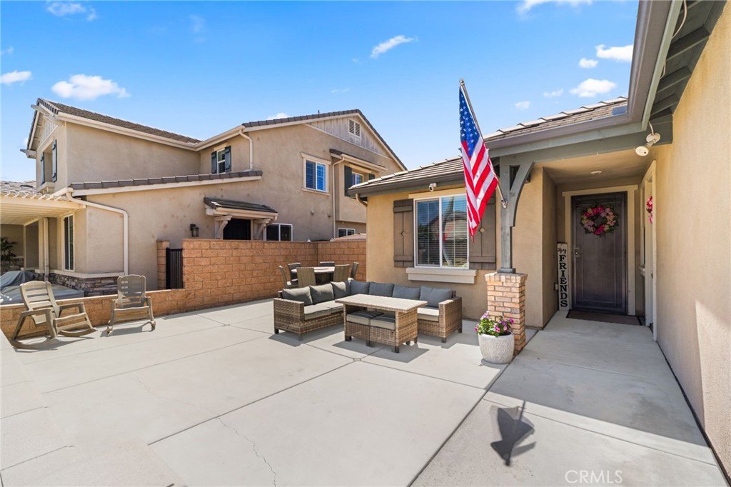 main property photo 9