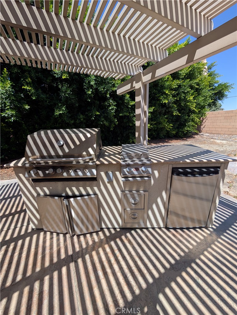 main property photo 50