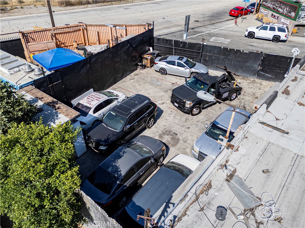 main property photo 16
