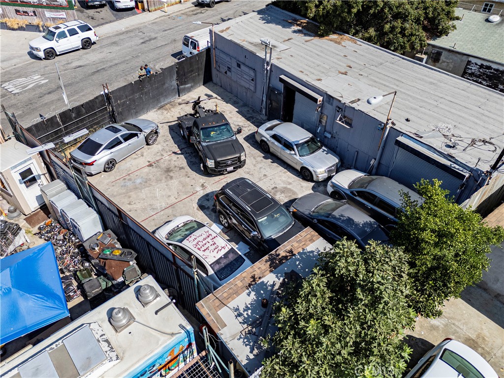 main property photo 18