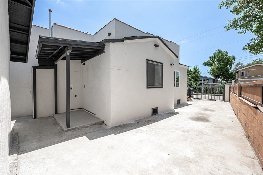 main property photo 42