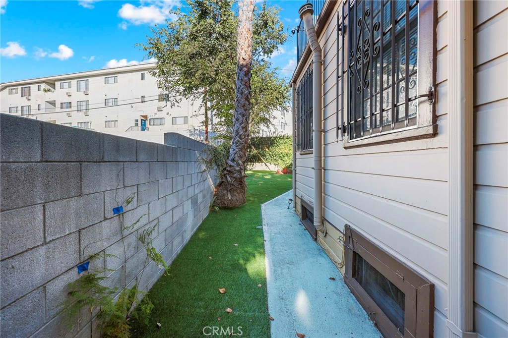 main property photo 38