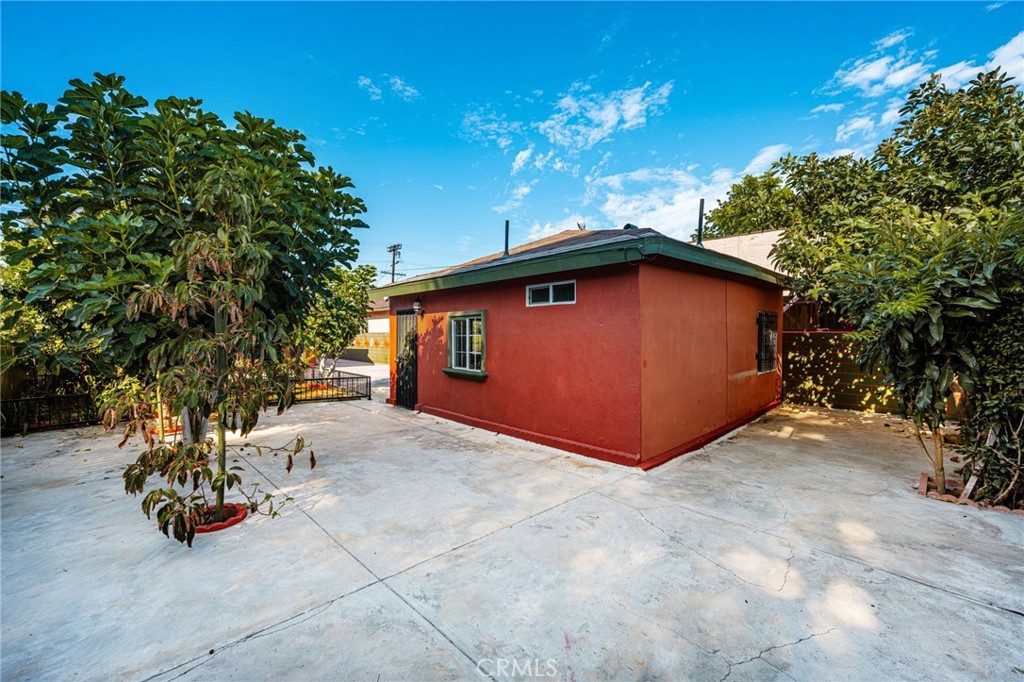 main property photo 22