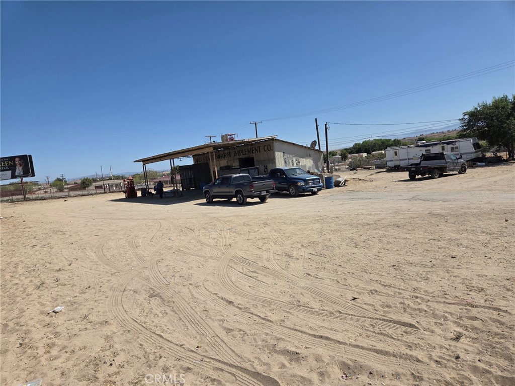 main property photo 3