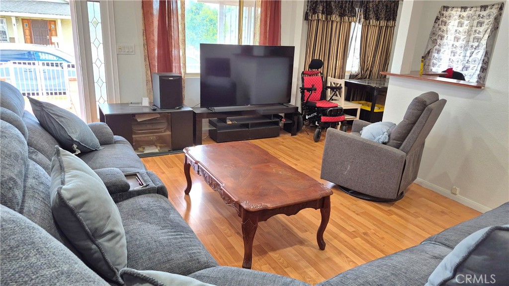 main property photo 16