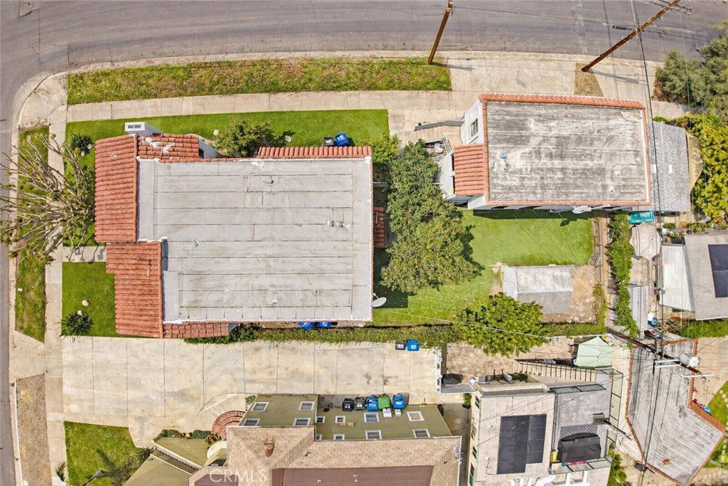 main property photo 24